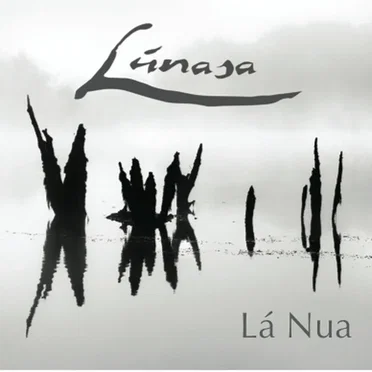 Lá Nua