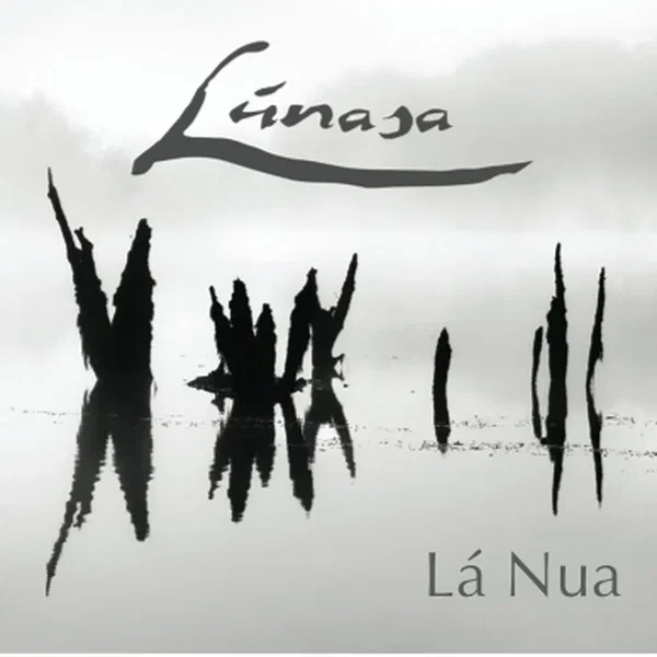 Lá Nua