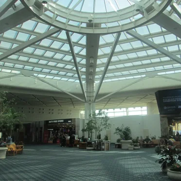 Orlando International Airport (MCO)