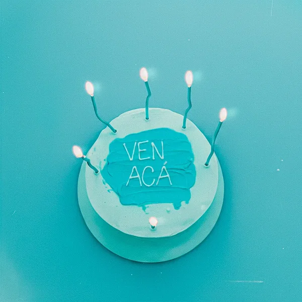VEN ACÁ