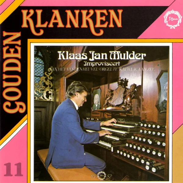 Improviseert aan het Van den Heuvel-orgel te Katwijk aan Zee