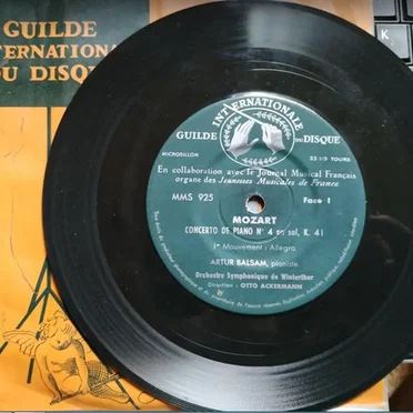 Piano Concerto No. 4 en Sol, K. 41