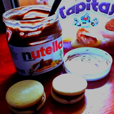 Alfajorcitos de Nutella by Paracetamol y pitágoras - album cover
