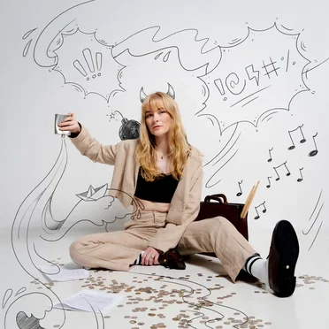 Beige, tam og middels mann by Synne Sørgjerd - album cover