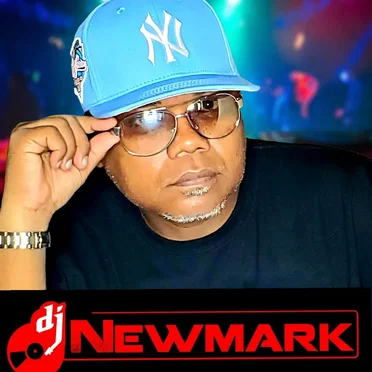 Hot Tracks by DJ Newmark - album cover