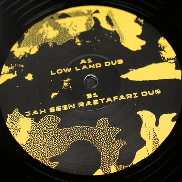 Low Land Dub / Jah Seen Rastafari Dub