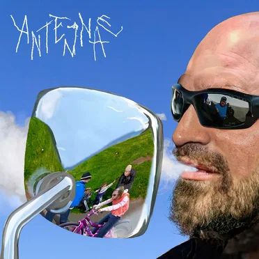 Antennae by binki - album cover