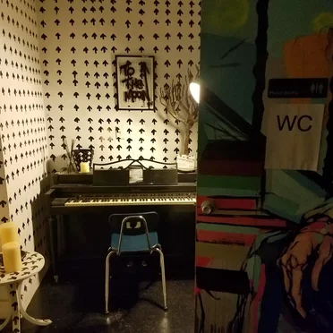 BMC: Live From Gimlet's Executive Washroom