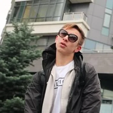 Нюхаю by Yung Lev - album cover