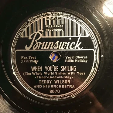When You're Smiling / I Can't Believe That You're in Love With Me