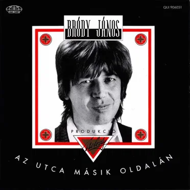Az utca másik oldalán