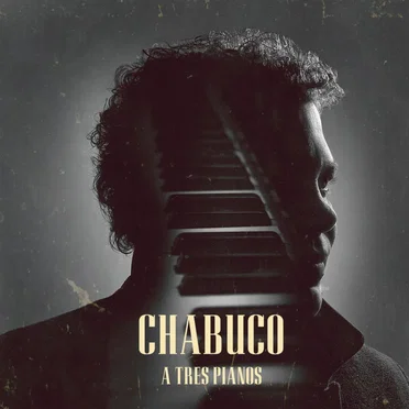A tres pianos