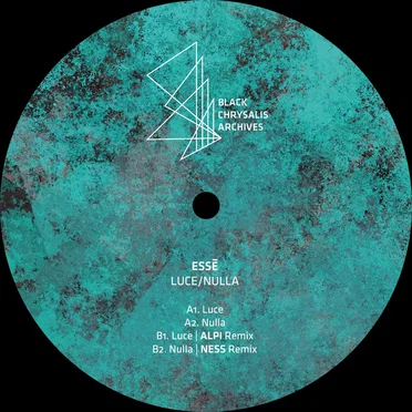 Luce / Nulla | Larva Series 01