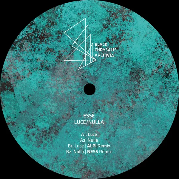 Luce / Nulla | Larva Series 01