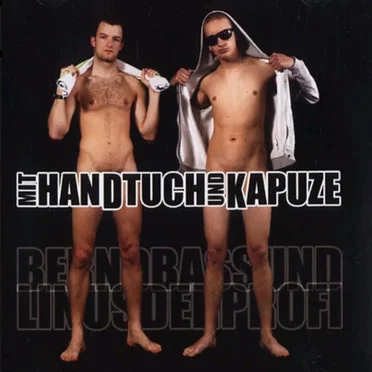 Mit Handtuch und Kapuze