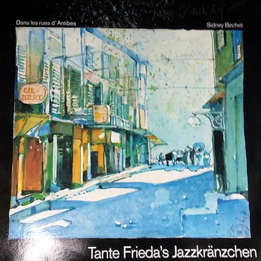 Dans les rues d`Antibes