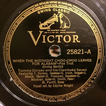 When the Midnight Choo‐Choo Leaves for Alabam’ / Everybody’s Doing It