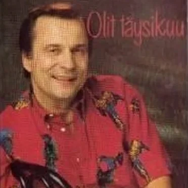 Olit täysikuu