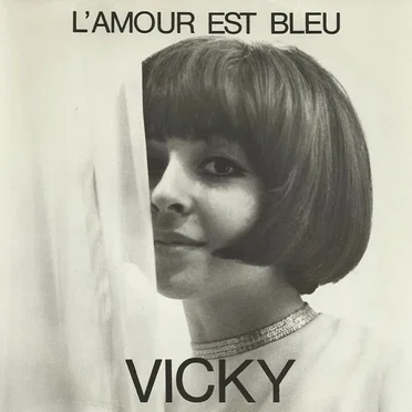 L'amour est bleu / Les amoureux