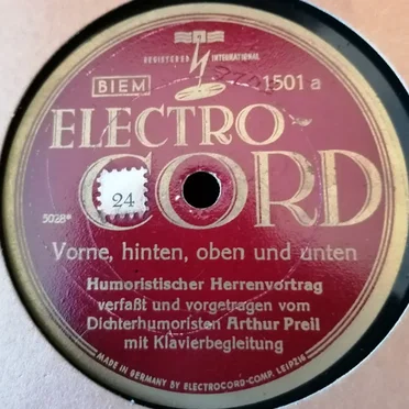Vorne, hinten, oben und unten / Horch druff, pass uff