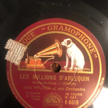Les millions D'Arlequin / In the Shadows