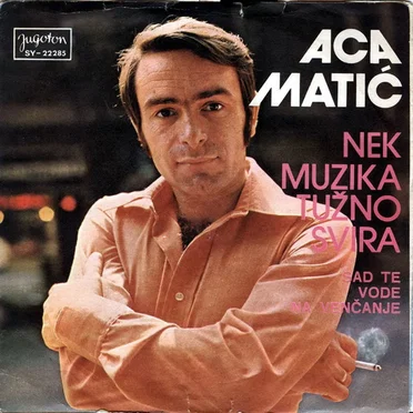 Nek muzika tiho svira