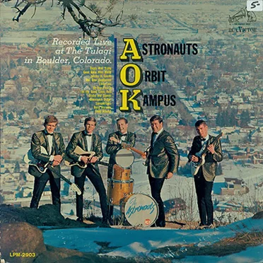 Astronauts Orbit Kampus