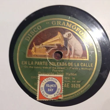Los Caballos Del Rey / En la Parte Soleada de la Calle