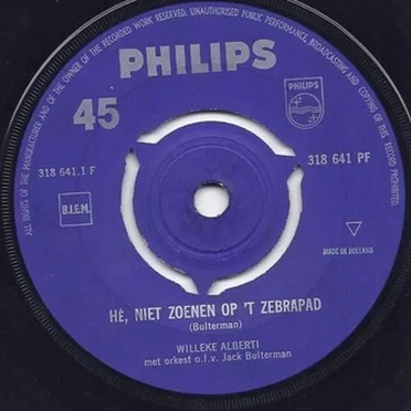 He, niet zoenen op ’t zebrapad / Bobby’s brommer