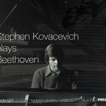 Stephen Kovacevich plays Beethoven
