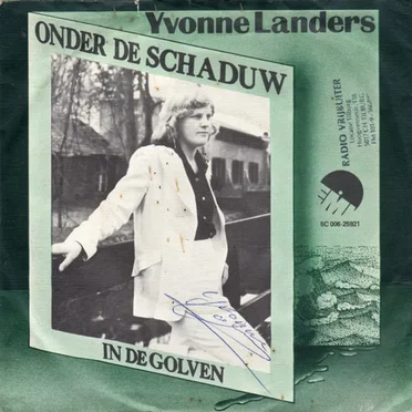 Onder de schaduw / In de golven