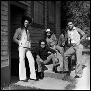 The Meters – Just Kissed My Baby (Kiu D re‐edit)