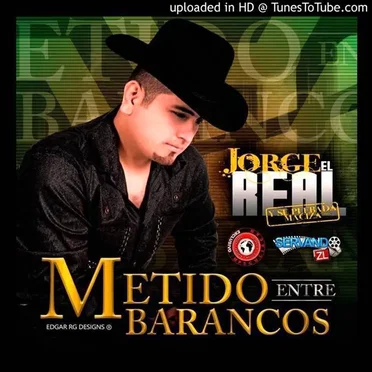 Metido entre los barrancos