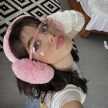 i like the way you kiss me