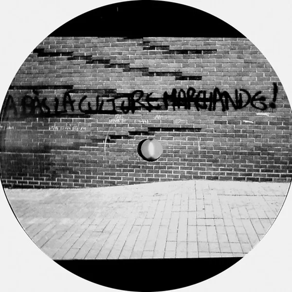 A Bas La Culture Marchande