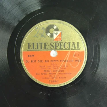 Warum brauchen denn die Männer soviel Liebe? / Du bist der, bei dem’s möglich wär’