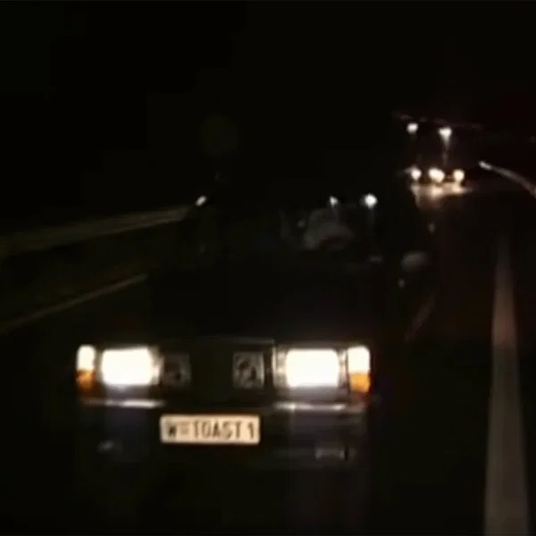t r a n s i t [night]
