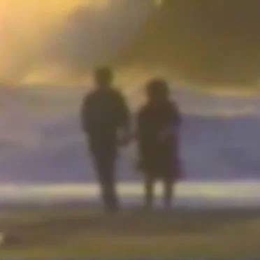 COASTAL LOVERS