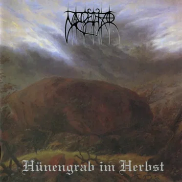 Hünengrab im Herbst