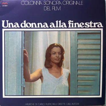 Una donna alla finestra