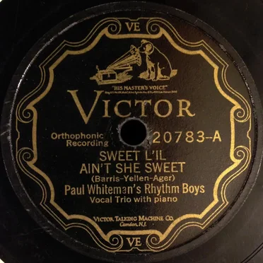 Sweet L’il / Ain’t She Sweet / Mississippi Mud / I Left My Sugar Standing in the Rain