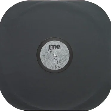 Pipe / Tois / 34 by Leibniz - album cover