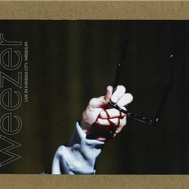 Live in Kansas City, Missouri