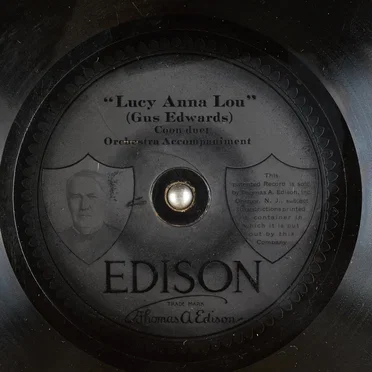 Ain’t You Coming Out To‐night / Lucy Anna Lou