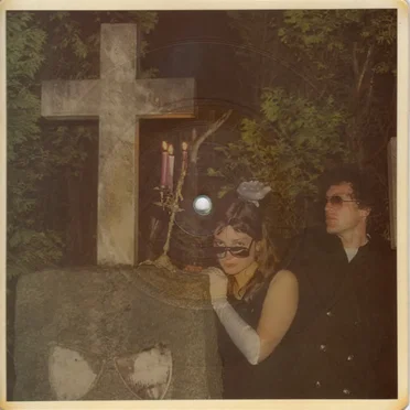 1,2,3 / Graveyard / Madchen