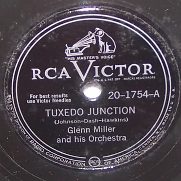 Tuxedo Junction / Star Dust