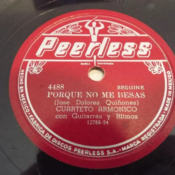 Por que no me besas / Así