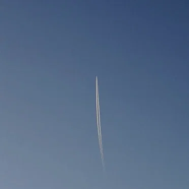 Drifting Clouds (漂う雲)