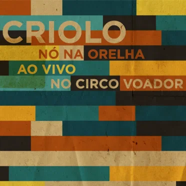 Nó na orelha ao vivo no Circo Voador