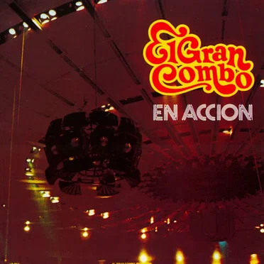 En acción